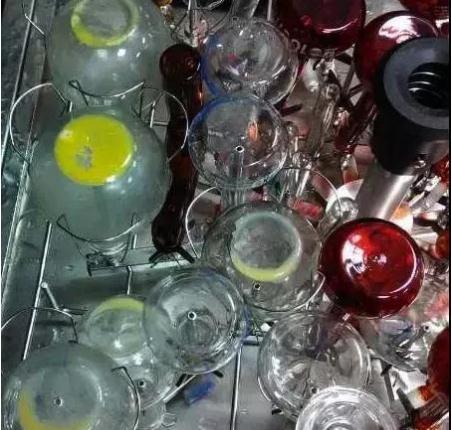 實(shí)驗(yàn)室洗瓶機(jī)真的值得買嗎？先聊聊一個(gè)實(shí)驗(yàn)員的親身經(jīng)歷